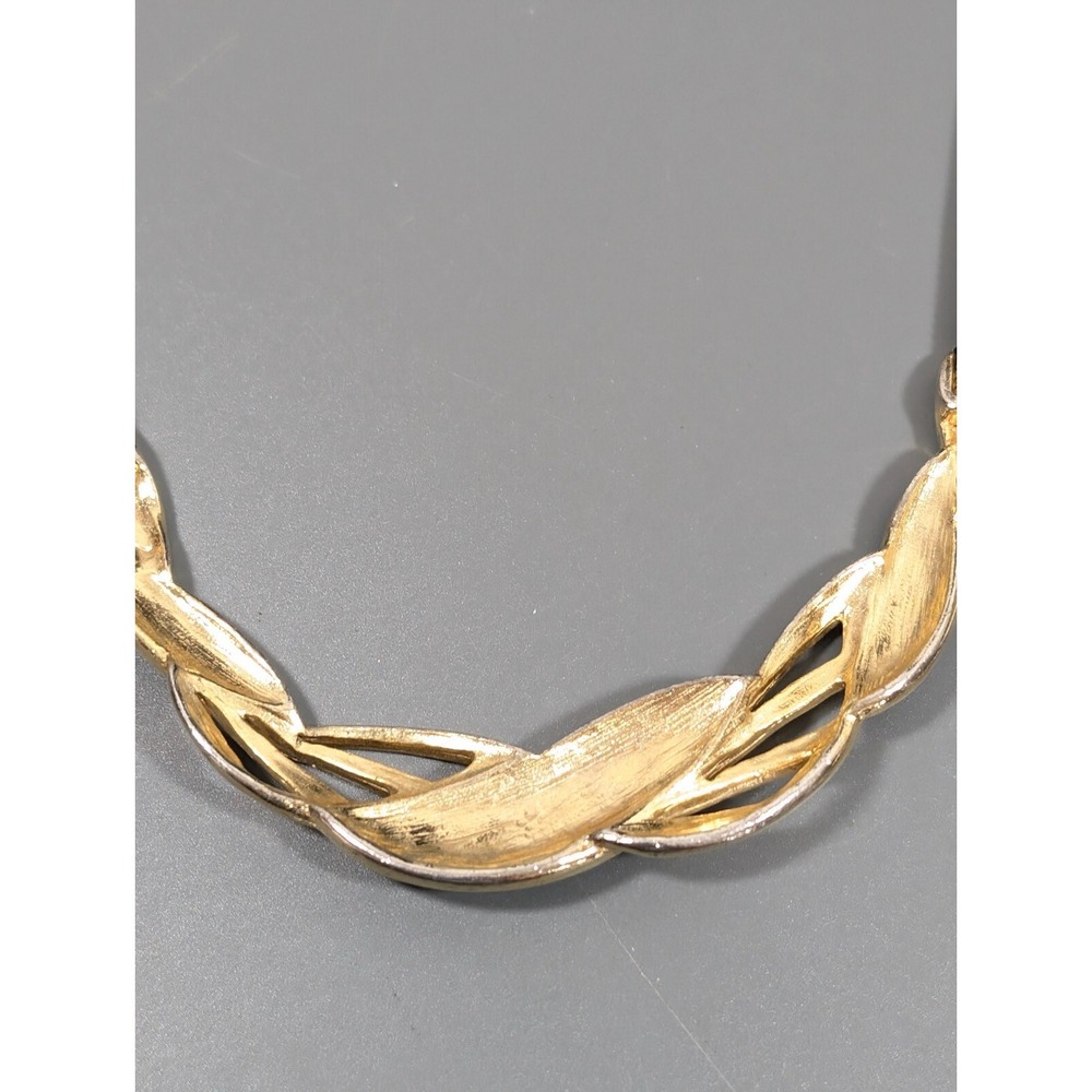 Vintage Gold Tone Omega Chain Necklace Black Enamel V Bar Statement 16" - Picture 9 of 11